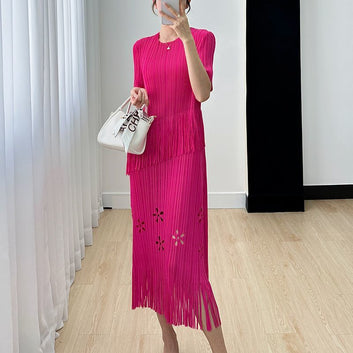 Summer new women's dress short sleeved tassel long skirt fashionable slimming and stylish pleated skirt