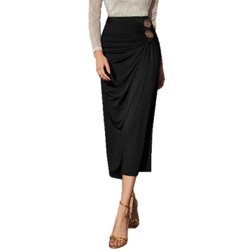 Women's half skirt with metal buckle decoration folded buttocks slimming effect