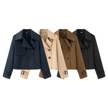 Short windbreaker jacket