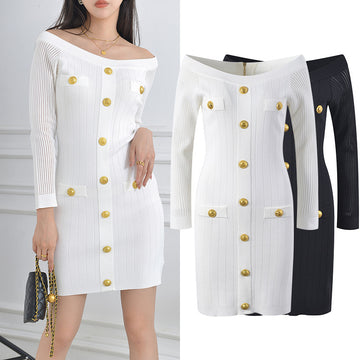 Elegant temperament, slim fit and slimming dress, stylish and fragrant, gold buckle long sleeved knitted dress