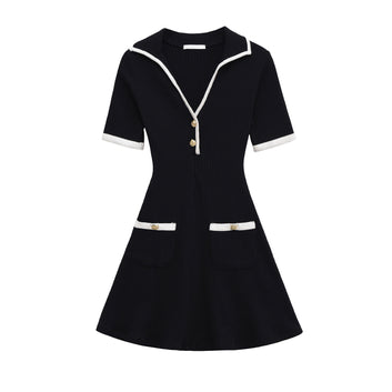 V-neck metal button thread dress