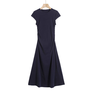 Round neck pleated waist cinched short sleeved long skirt dress