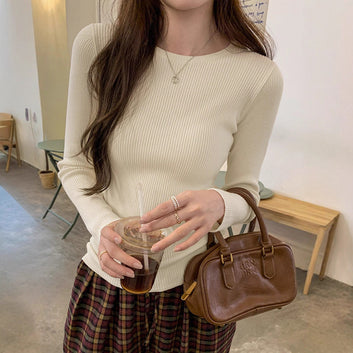 Regular Shoulder Round Neck Slim Fit Long Sleeve T-shirt for Women