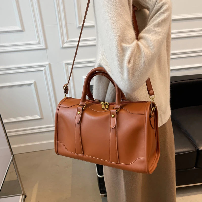 Women's Bags Large Capacity Travel Bag Sports Gym Bag Outdoor Shoulder Crossbody Bag Weekend Duffle Bag Female Handbag and Purse