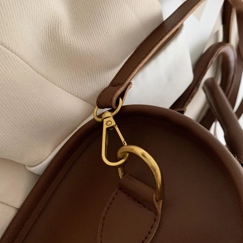 Women's Bags Large Capacity Travel Bag Sports Gym Bag Outdoor Shoulder Crossbody Bag Weekend Duffle Bag Female Handbag and Purse