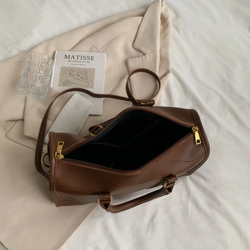 Women's Bags Large Capacity Travel Bag Sports Gym Bag Outdoor Shoulder Crossbody Bag Weekend Duffle Bag Female Handbag and Purse