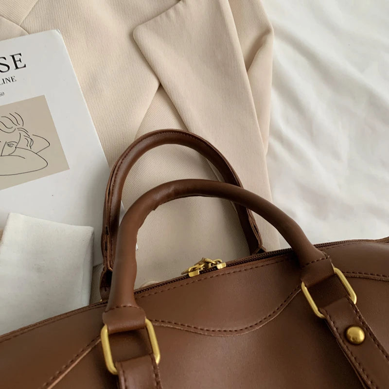 Women's Bags Large Capacity Travel Bag Sports Gym Bag Outdoor Shoulder Crossbody Bag Weekend Duffle Bag Female Handbag and Purse